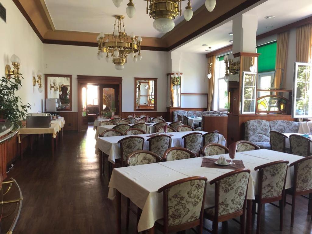 Grandhotel Nový Bor מראה חיצוני תמונה